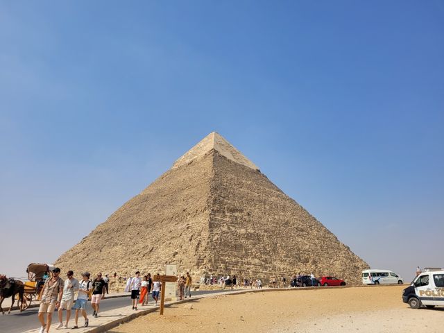 The Pyramids of Giza panoramic view, Giza, Cairo, Egypt.