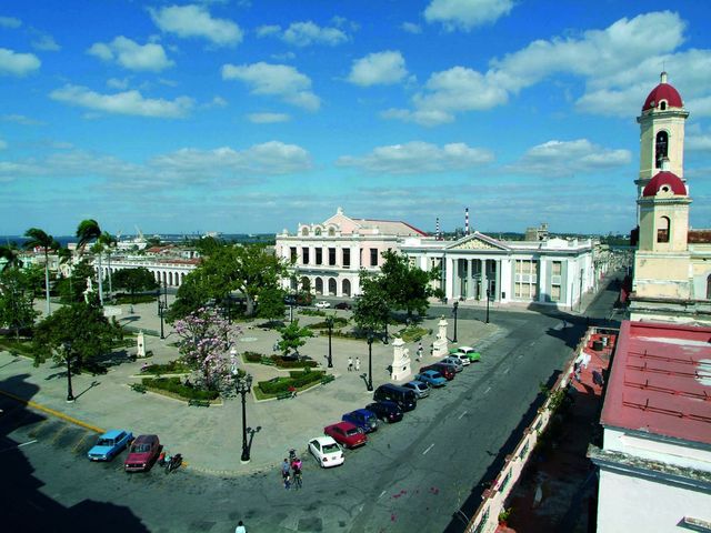 Cathedral of Cienfuegos and José Martí central park panoramic view, Cienfuegos city
