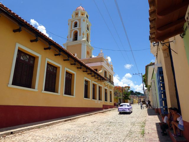 LA HAVANE - CIENFUEGOS - TRINIDAD - SANTA CLARA.