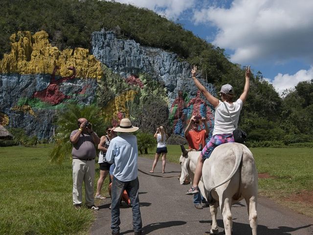 HAVANA – PINAR DEL RÍO – VIÑALES – HAVANA.