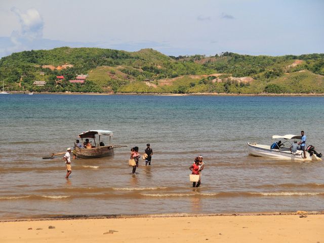 ANTANANARIVO - NOSY BE - NOSY SAKATIA.