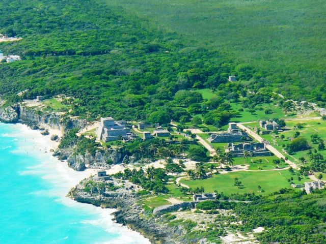 Tulum archaeological site panoramic view, Yucatan, Mexico.