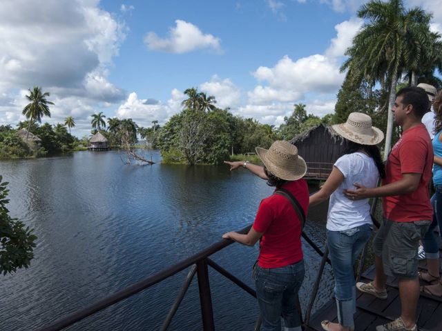 HAVANA - GUAMÁ - CIENFUEGOS.
