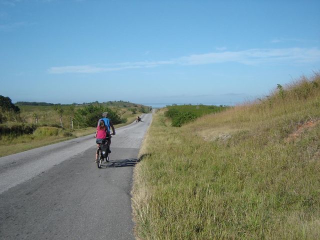 Freewheeling west Cuba cycling tour