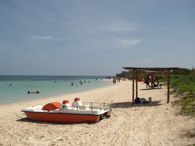 Water sports at Cayo Jutías, Pinar del Río