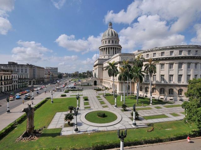 The Capitol of Havana panoramic view, Old Havana, Havana, Cuba. THE MOST COMPLETE BIRDWATCHING TOUR IN CUBA.