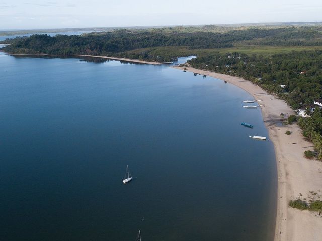 ANDASIBE - MANAMBATO - LAC RASOABE.