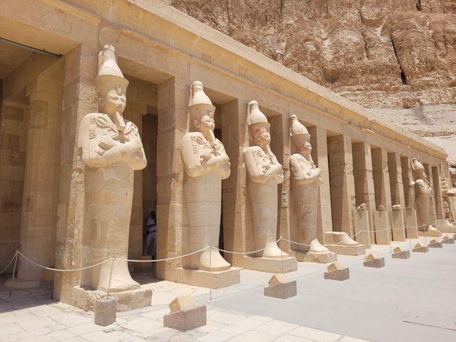 Temple of Queen Hatshepsut panoramic view, Luxor, Egypt.