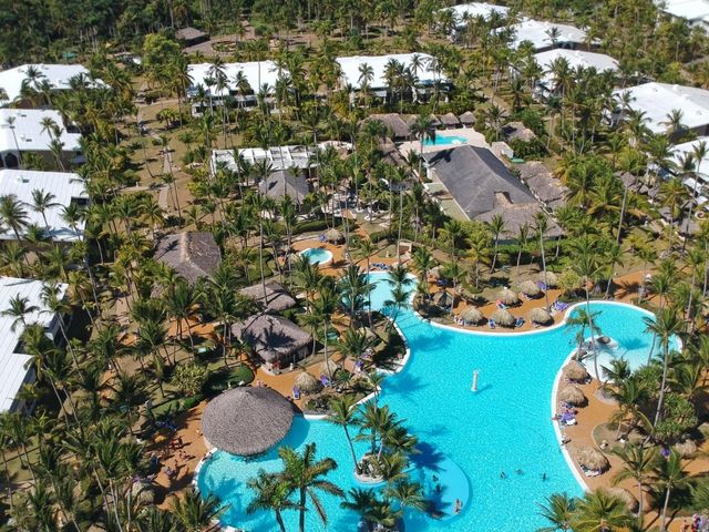 MELIA CARIBE BEACH RESORT Hotel (All Inclusive Package 8 days / 7 nights + Flights + Meals and Beverages + Transfers + Taxes)