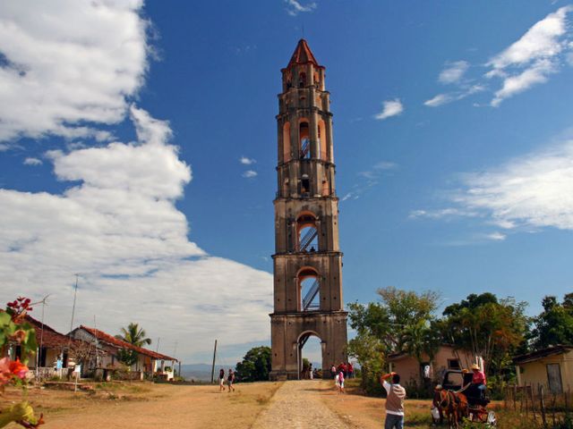 TOPES DE COLLANTES – TRINIDAD – ALTURAS DE BANAO NATURAL PARK – SANCTI SPÍRITUS.
