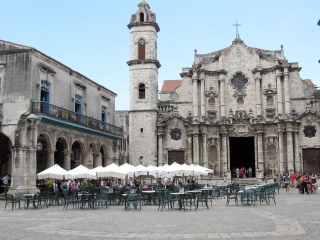 LA HAVANE.