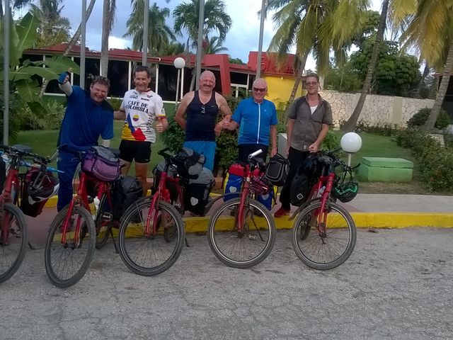 BIKE TOUR SELF-GUIDED EASTERN CUBA.