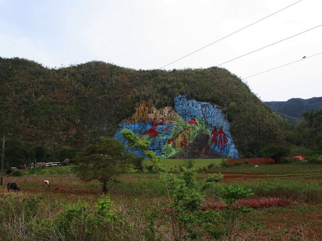 Mural de la Prehistoria panoramic view, Viñales