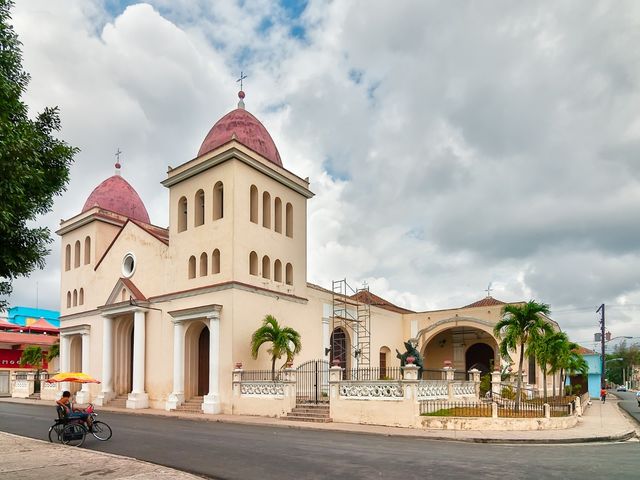HOLGUIN - GIBARA - HOLGUIN.