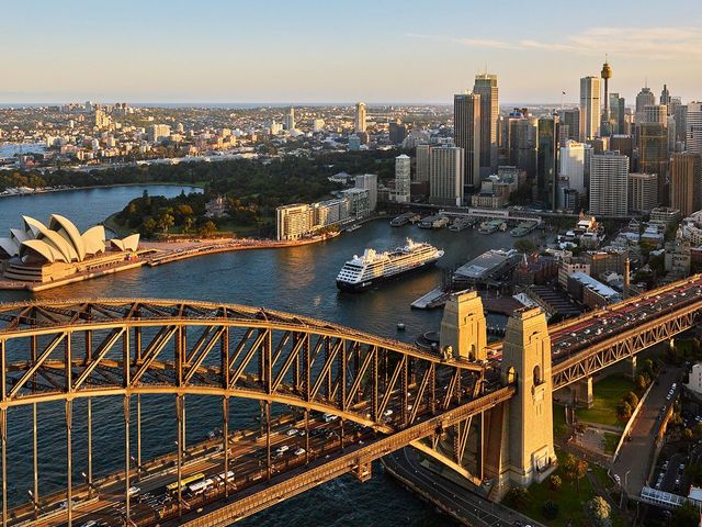 Sydney Harbour Bridge panoramic view, Sydney, Australia.
