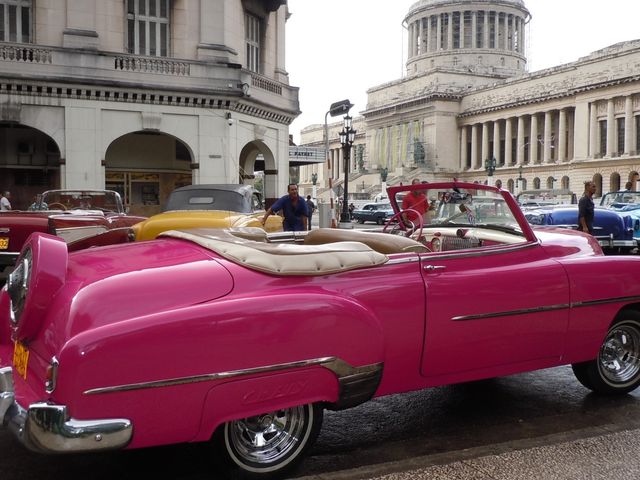 American classic cars in Havana old city
