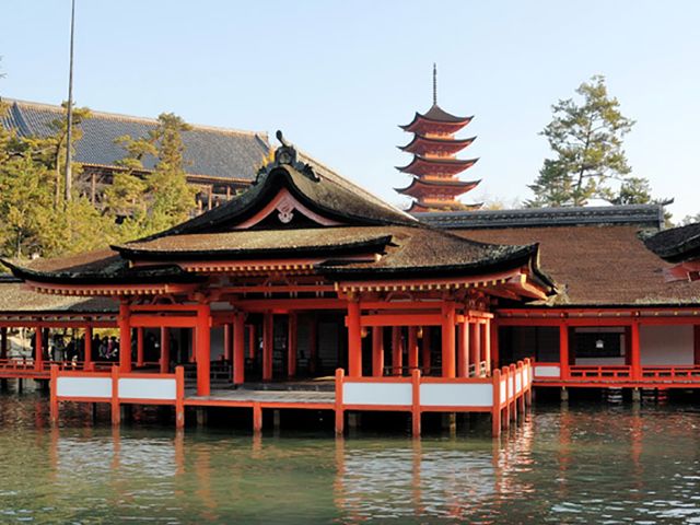 TOKIO - HIROSHIMA.