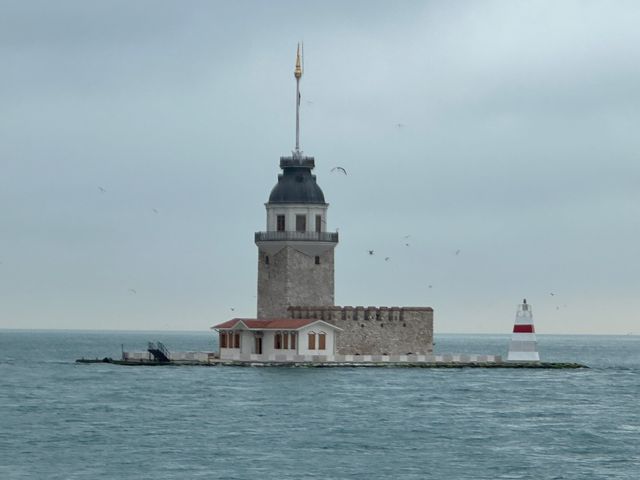 The Maiden’s Tower, also known as Leander’s Tower, Istambul, Turkey.
