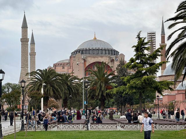 Hagia Sophia Grand Mosque (Ayasofya-i Kebir Camii) panoramic view, Istambul, Turkey.