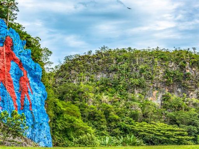 Mural of Prehistory, panoramic view, A CUBAN BRUSHSTROKE Group Tour