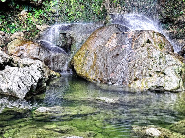 Soroa waterfall, TO CUBAN BRUSHSTROKE Group Tour