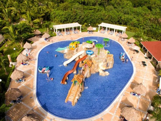 BAHIA PRINCIPE GRAND TURQUESA Hotel