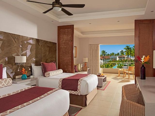 DREAMS ROYAL BEACH PUNTA CANA Hotel (All Inclusive Package 8 days / 7 nights + Flights + Meals and Beverages + Transfers + Taxes)
