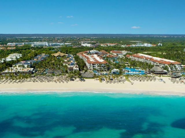 DREAMS ROYAL BEACH PUNTA CANA Hotel (All Inclusive Package 8 days / 7 nights + Flights + Meals and Beverages + Transfers + Taxes)