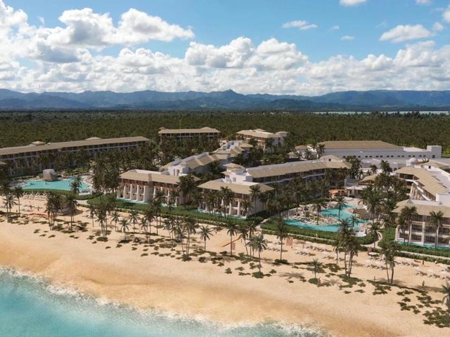 DREAMS PLAYA ESMERALDA RESORT & SPA Hotel (All Inclusive Package 8 days / 7 nights + Flights + Meals and Beverages + Transfers + Taxes) (NEW OPENING APRIL 2025)