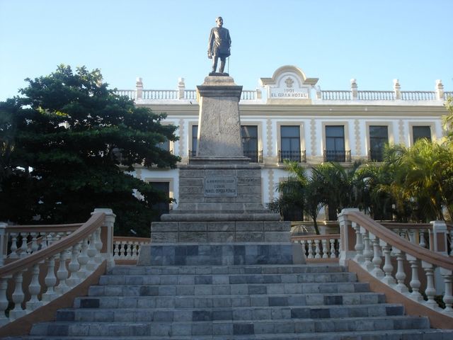 Monument to General Manuel Cepeda, Playa del Carmén, México