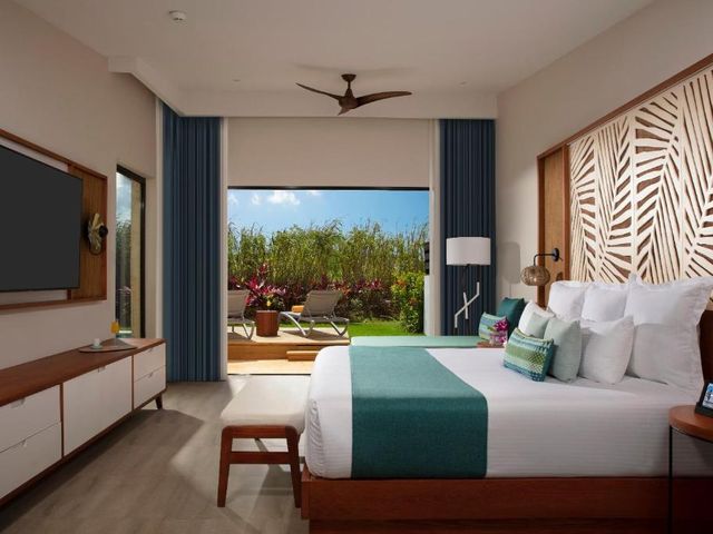 DREAMS MACAO BEACH PUNTA CANA Hotel