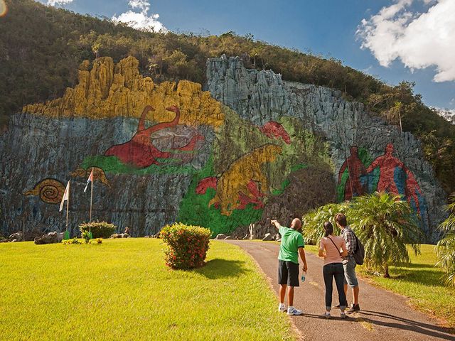 HAVANA – VIÑALES – HAVANA.