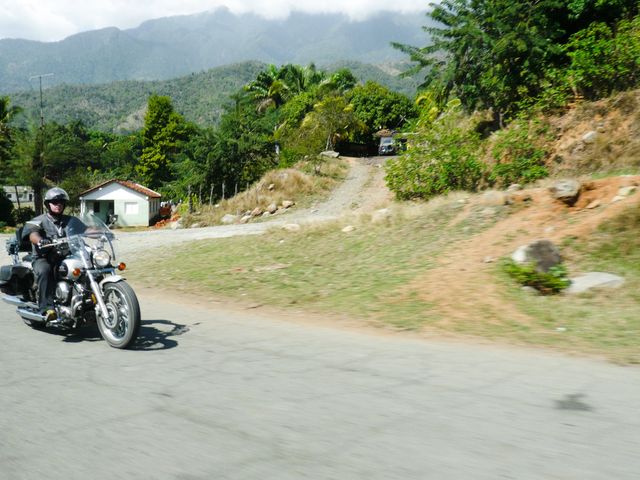 MOTORCYCLE TOUR FROM HAVANA TO VARADERO.