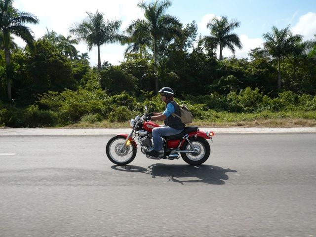 TWO DAY MOTORCYCLE TOUR: HAVANA - VIÑALES.
