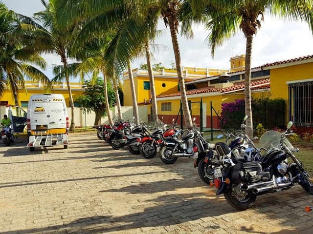 MOTORCYCLE TOUR FROM HAVANA TO CIENFUEGOS.