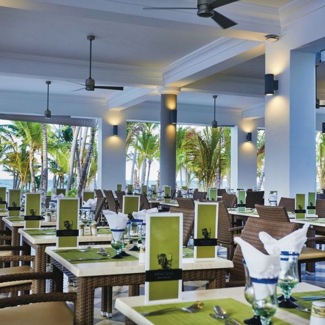 RIU BAMBU Hotel