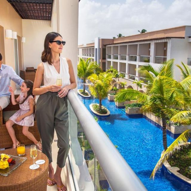 ROYALTON PUNTA CANA Hotel