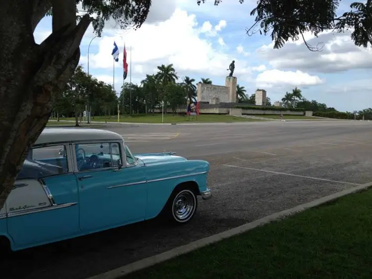 "Santa Clara" Private Tour in American Classic Cars