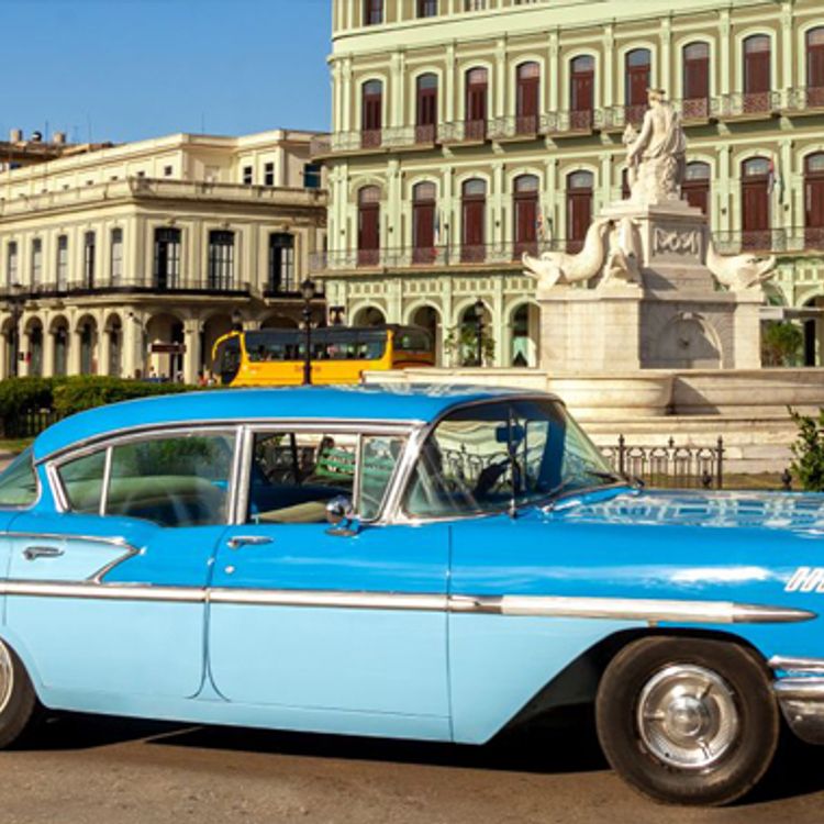 “VIÑALES IN AMERICAN CLASSIC CARS (HARD TOP)" Private Tour, Havana, Cuba.