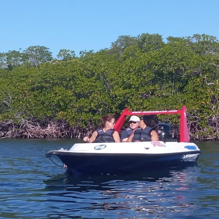“BOAT ADVENTURE ON ISLA PARAÍSO, VARADERO“ Tour (in Aqua Ray), Varadero, Matanzas, Cuba.