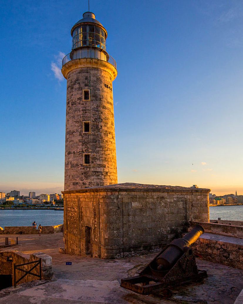 Castillo de los Tres Reyes del Morro and Habana's bay entrance panoramic view, “Havana Special” Tour