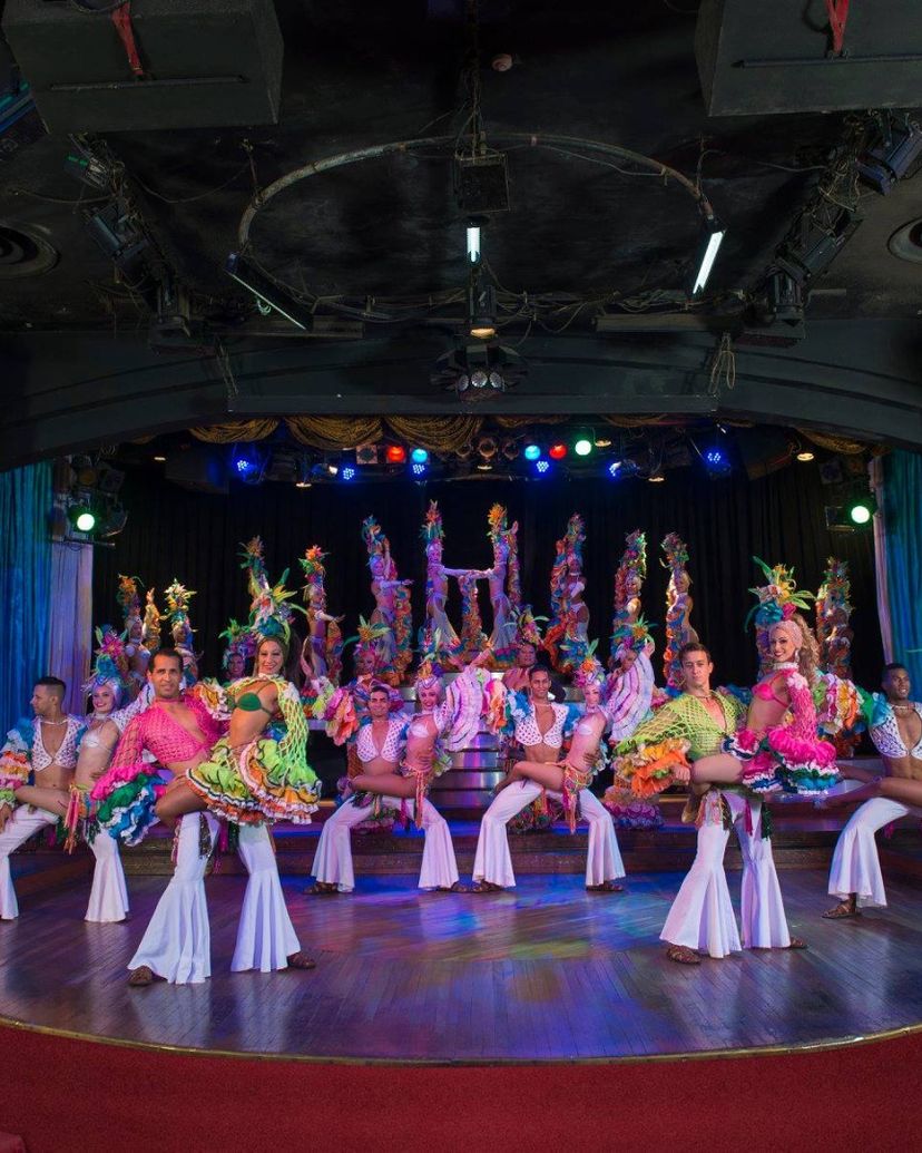 CABARET PARISIEN GRAND SHOW " HABANA DE FIESTA"