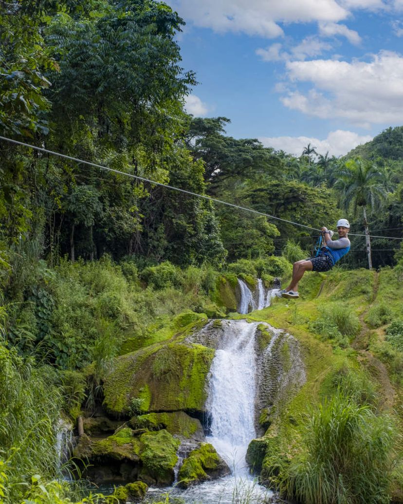 Excursão “TOUR DE CANOPY NO PARQUE NATURAL DE EL CUBANO EM TOPES DE COLLANTES”