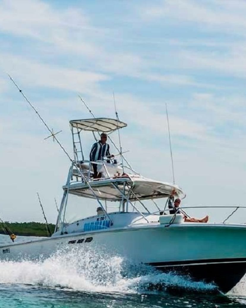 “BOTTOM FISHING IN VARADERO” Tour, Matanzas, Cuba.