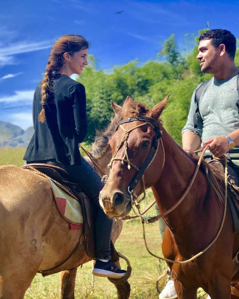 Horseback Adventure through the Valley of Viñales. "VIP Service: Adventure of 4 days in Viñales" Tour