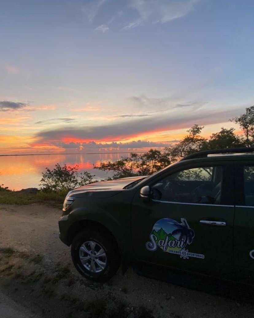 Jeep Safari “SUNSET BY JEEP 4 x 4 IN LA SILLA”, Cayo Coco, Jardines del Rey, Ciego de Ávila, Cuba.