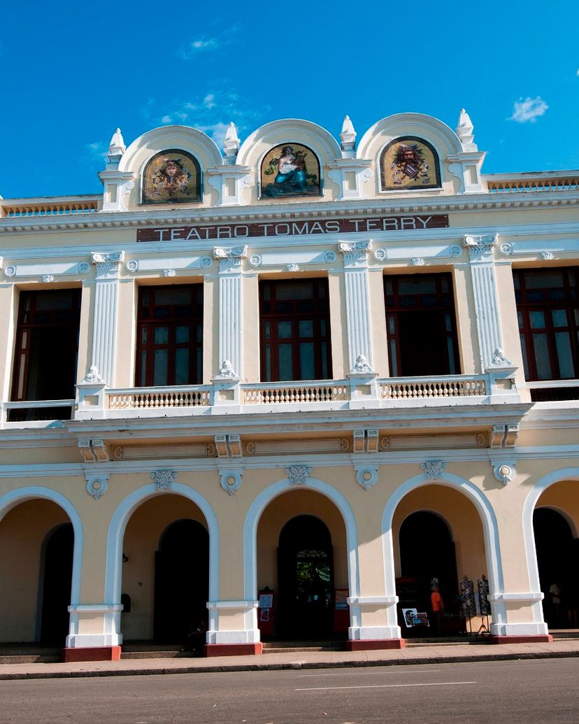 Tomas Terry theater, Cienfuegos, “Ride to Cienfuegos & Santa Clara in Old Fashion American Classic Cars” Overnight Tour (2 days / 1 night)