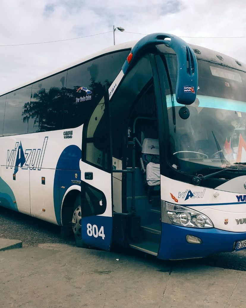 “VIAZUL CUBA: HAVANA / LAS TERRAZAS / SOROA / PINAR DEL RÍO / VIÑALES“ Collective Transfer Services