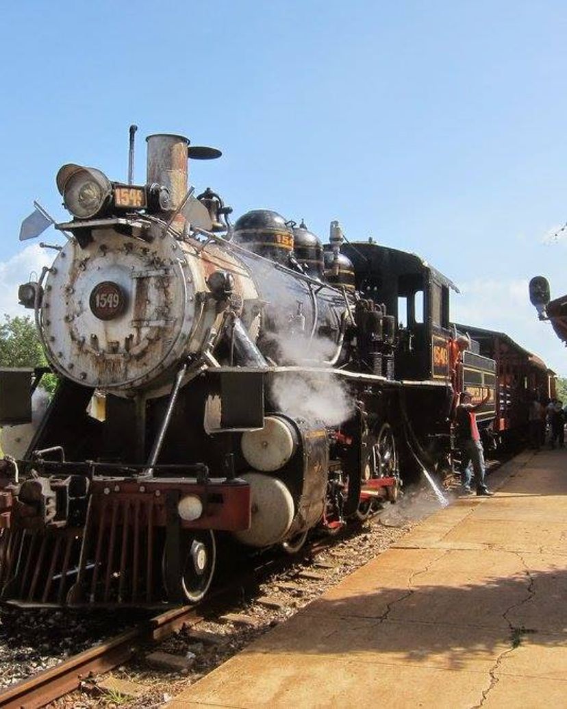 "REMEDIOS: A STEAM JOURNEY INTO HISTORY" Tour, San Juan de los Remedios, Villa Clara, Cuba.