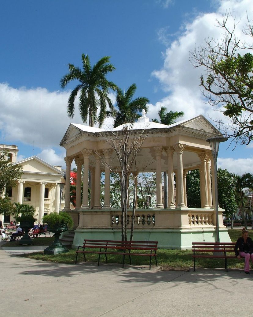 Leoncio Vidal central park panoramic view, Santa Clara. “Discovering Santa Clara in Classic Cars” Tour